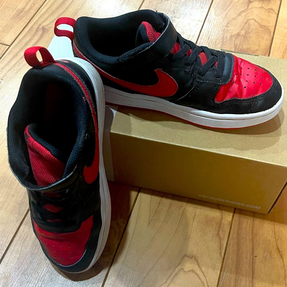 Nike Youth Sneaker